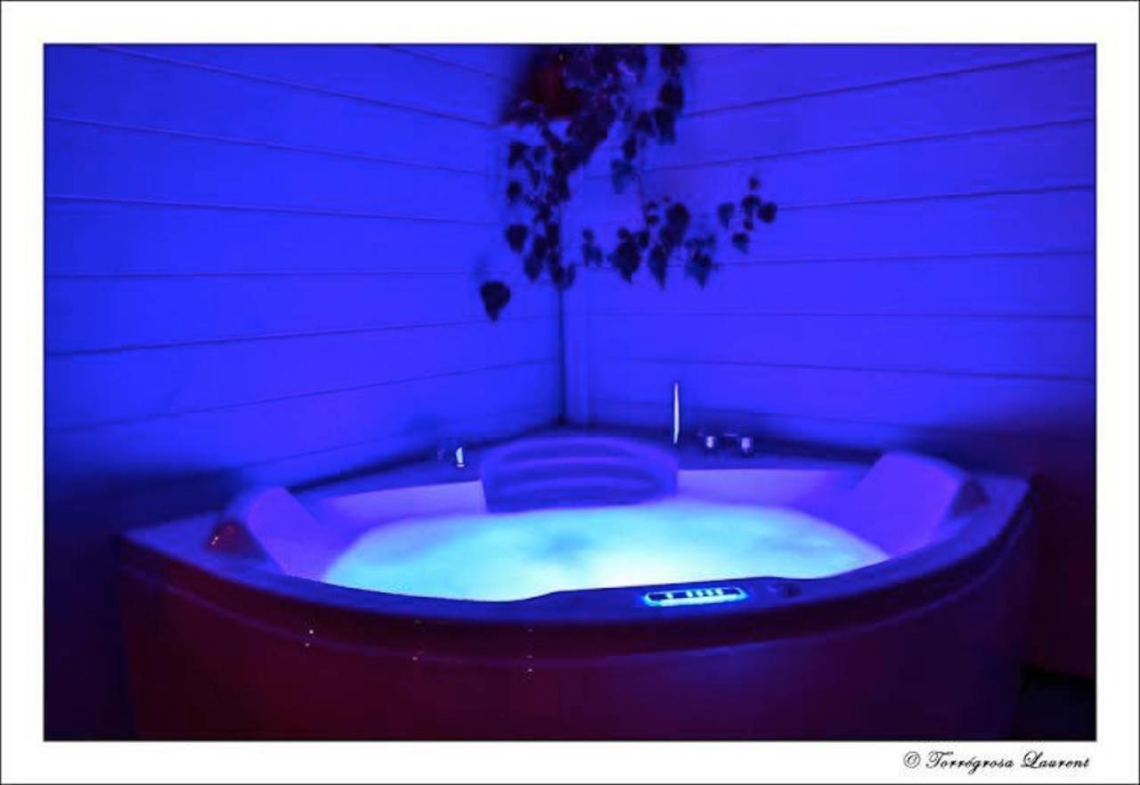 Bulle D'R Hotel Dournazac Екстериор снимка