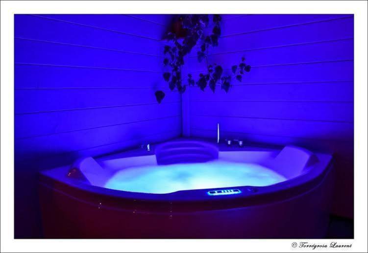Bulle D'R Hotel Dournazac Екстериор снимка